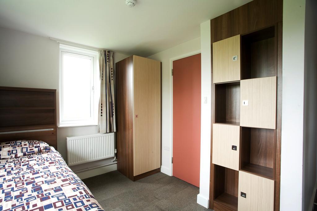 Becket Court Hotel Canterbury Room photo